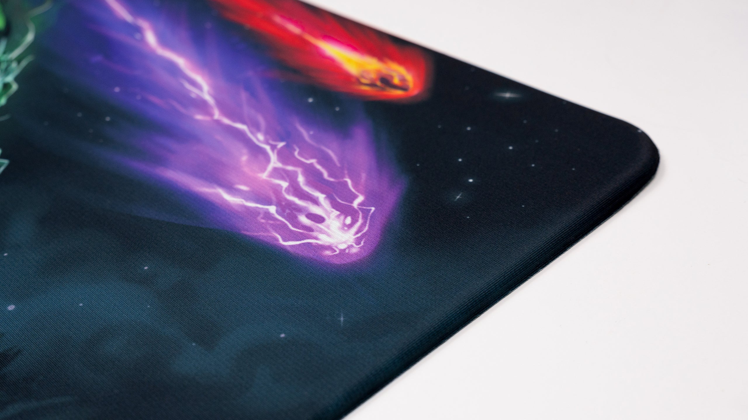 TENTA‑X JadeFire Shinkiro gaming mousepad - the fastest mousepad with edgeless rounded corners to prevent wrist irritation during long gaming and esports sessions.